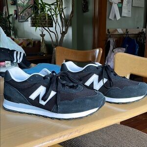 New Balance Black and White Sneakers Classic Athletic Design